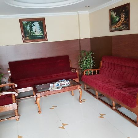Hotel The Samrat Thiruvananthapuram Exteriör bild