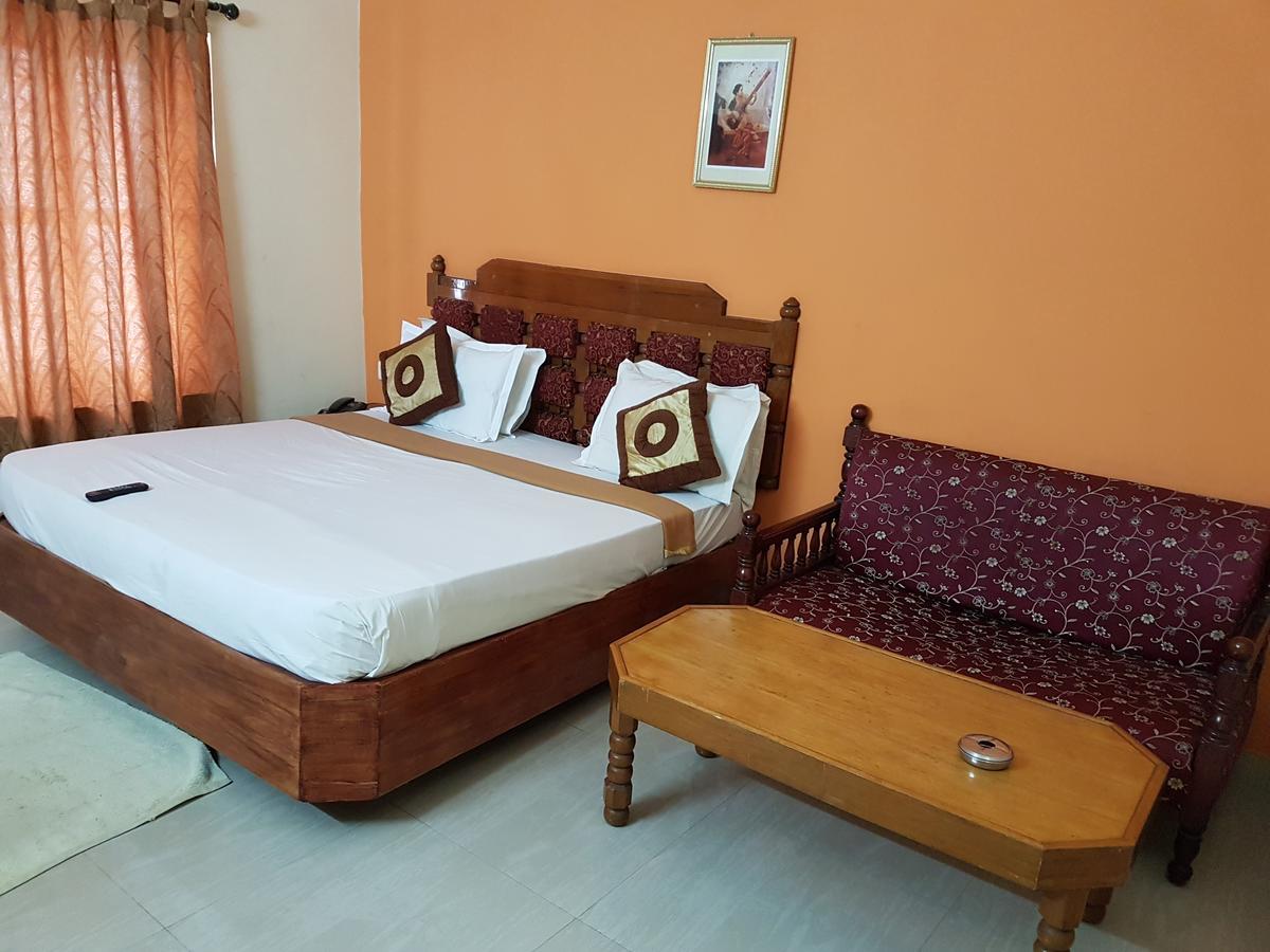 Hotel The Samrat Thiruvananthapuram Exteriör bild