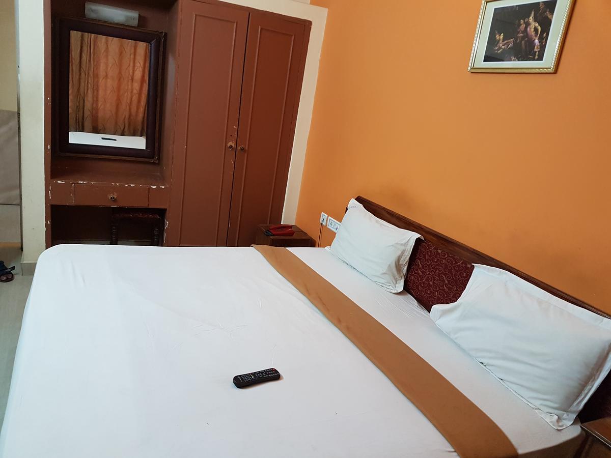 Hotel The Samrat Thiruvananthapuram Exteriör bild