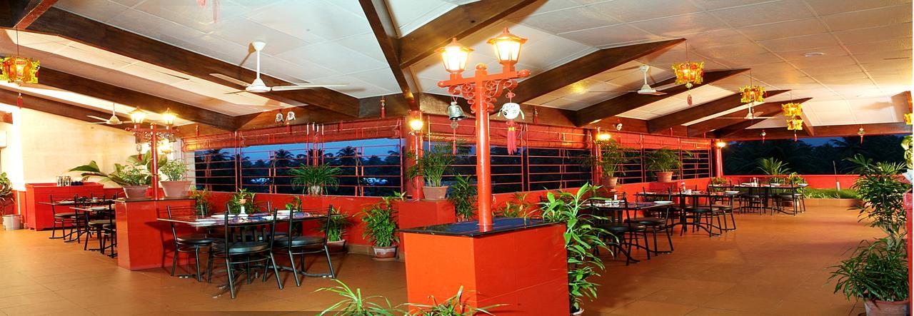 Hotel The Samrat Thiruvananthapuram Exteriör bild